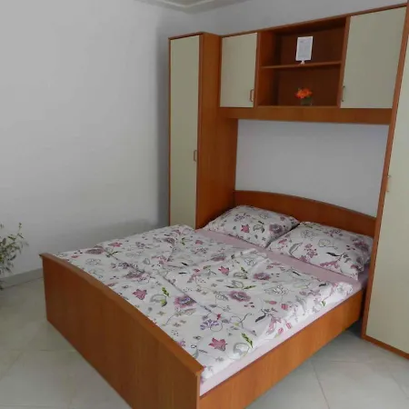 Appartement In Ii Malinska