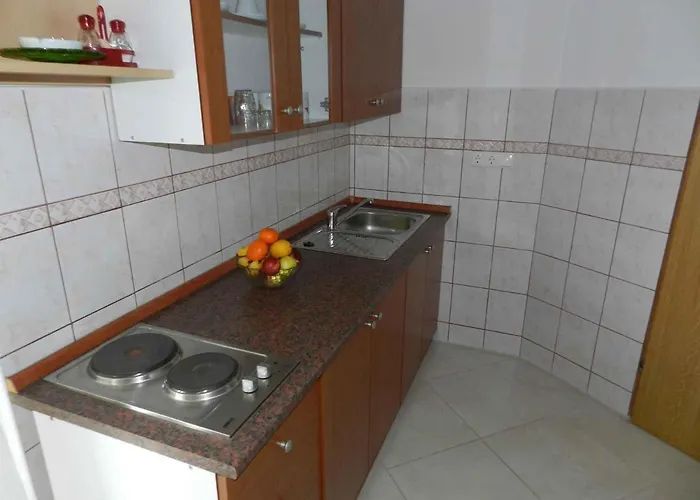 In Ii Apartman *